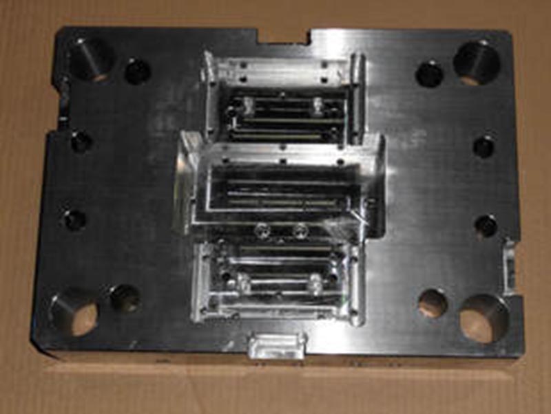 孟村精密塑料模-06